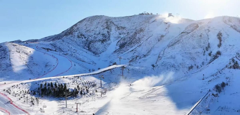 Xinjiang Ski