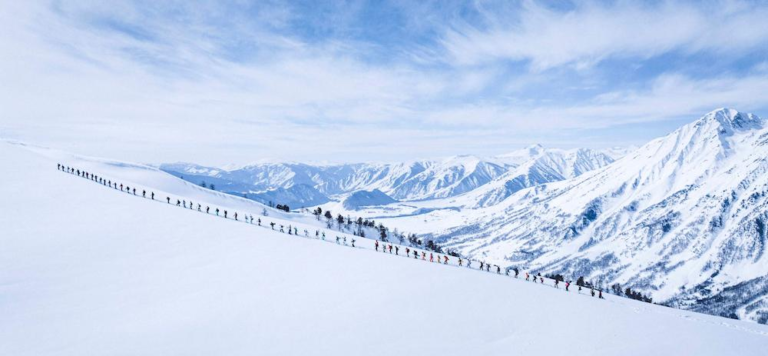 Xinjiang ski scene 1784