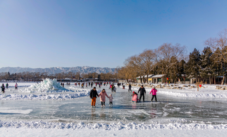 Xinjiang ice skating winter
