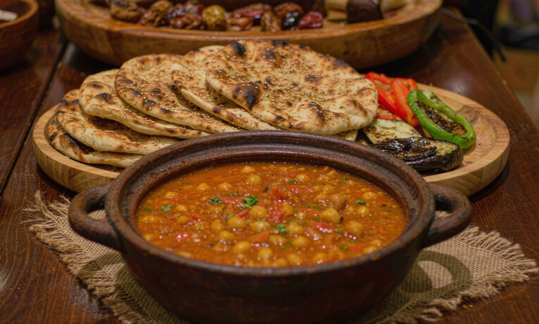 Xinjiang vegetarian food spread