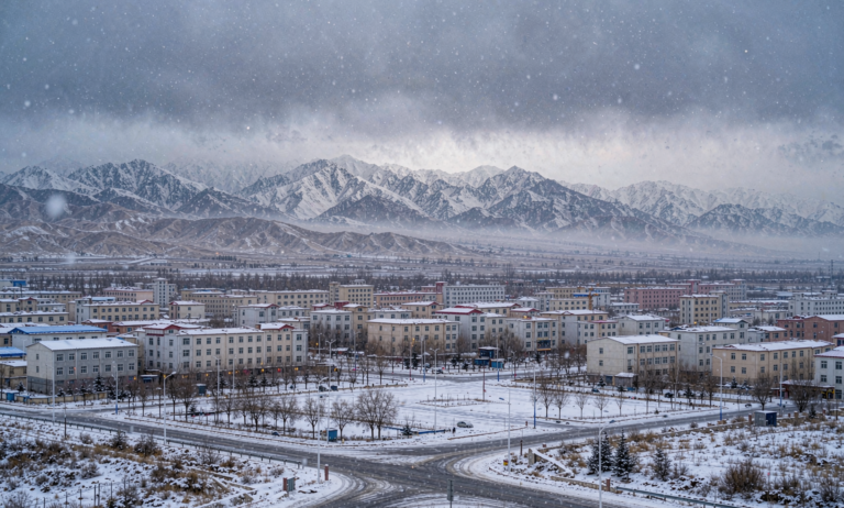 Xinhe Aksu Tianshan foothills winter